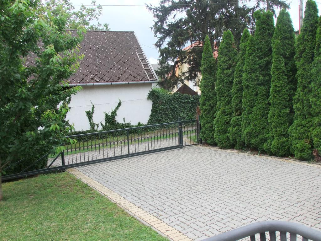 Levente Apartman Balatongyörök Exterior foto